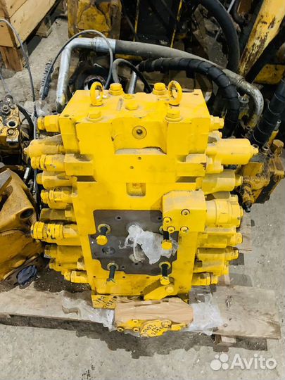 Гидрораспределитель Komatsu 300-7 723-46-11722