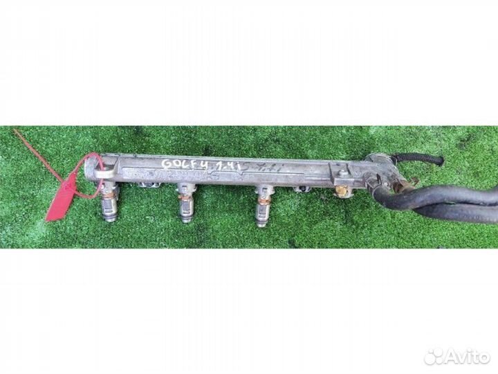 Топливная рампа Volkswagen Golf 1999