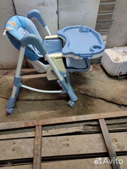 Столик для кормления ребенка