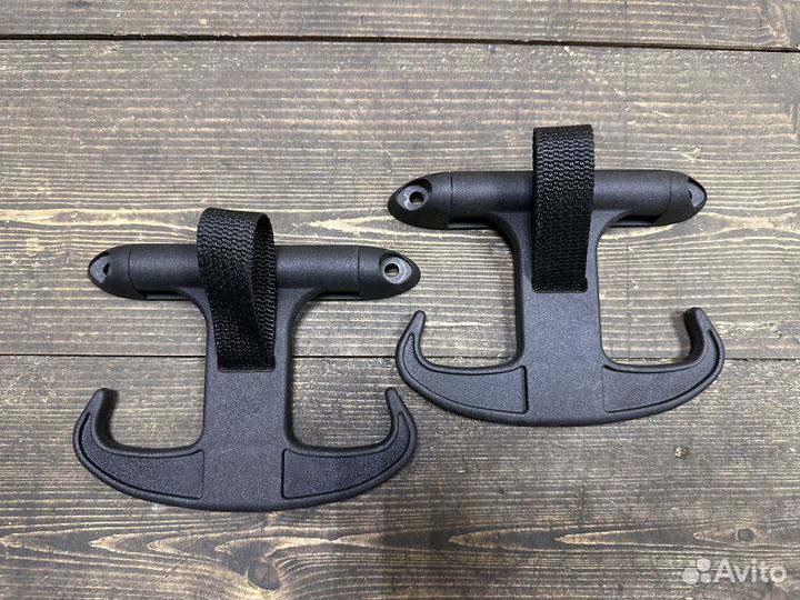 Крючок багажника Audi