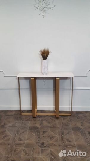 Консоль в прихожую в наличии