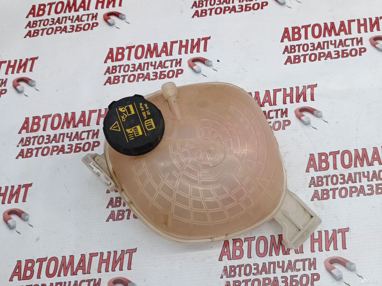 Бачок расширительный Geely Monjaro