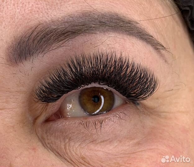 Наращивание ресниц, коррекция бровей