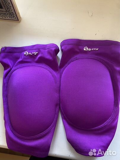 Наколенники