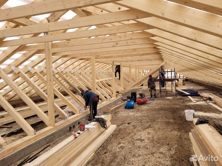 Монтаж скатных кровель, сайдинга и утепления