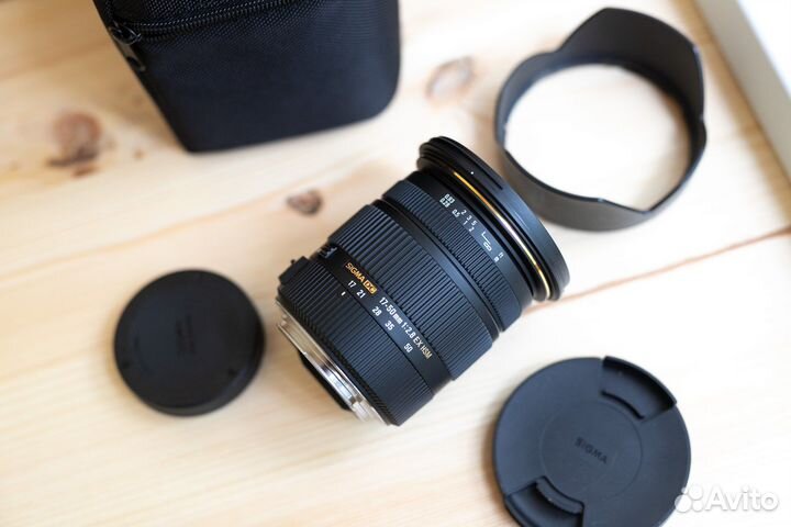 Sigma AF 17-50mm f/2.8 EX DC OS HSM (Canon EF-S)