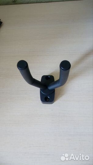 Держатель для гитары на стену