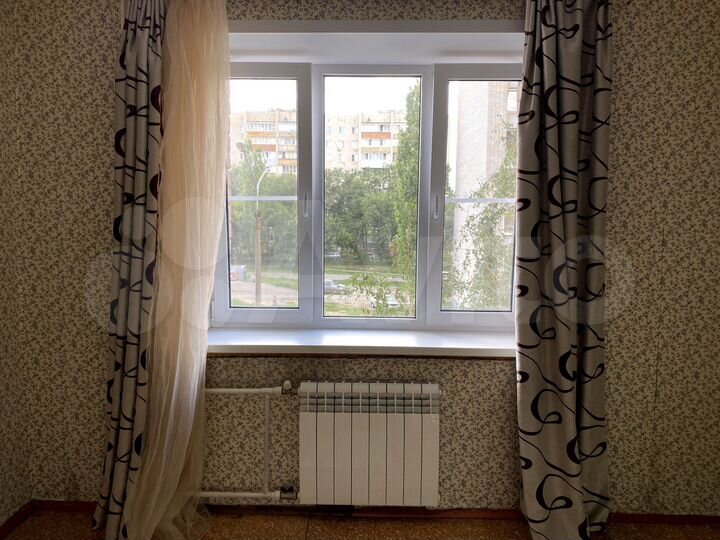 Комната 14 м² в 9-к., 3/9 эт.