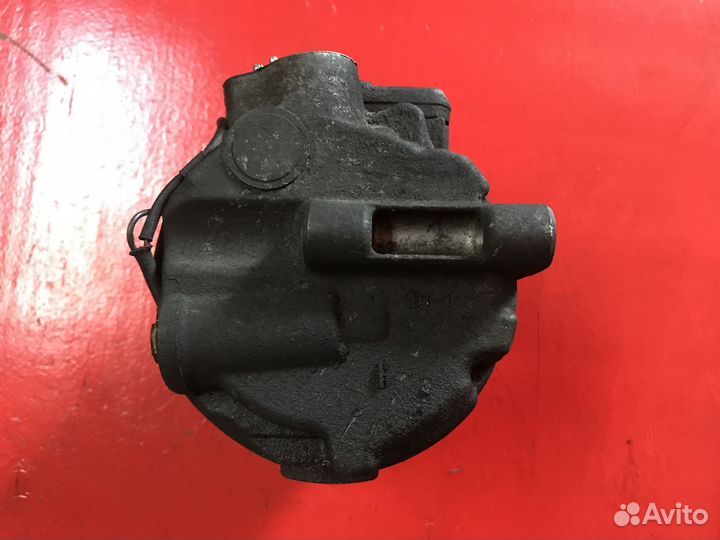 Компрессор кондиционера Mercedes-Benz Ml-Class