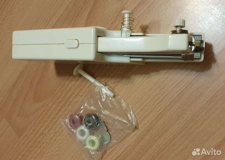 Компактная швейная машинка E-Z Sewing