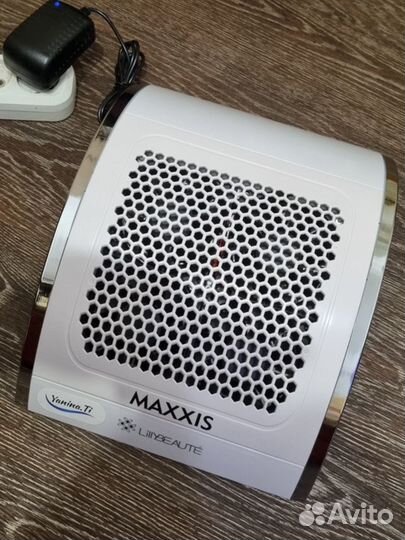 Пылесос для маникюра и педикюра 120W