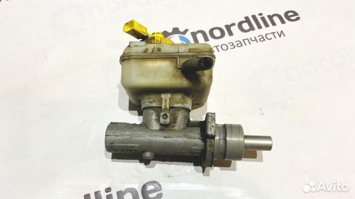 Главный тормозной цилиндр Skoda Octavia A4 хэтчбэк