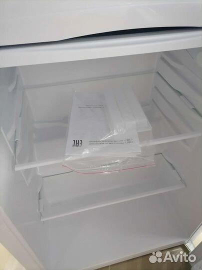 Холодильник новый компактный высота 85 см