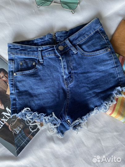 Шорты с замком сзади