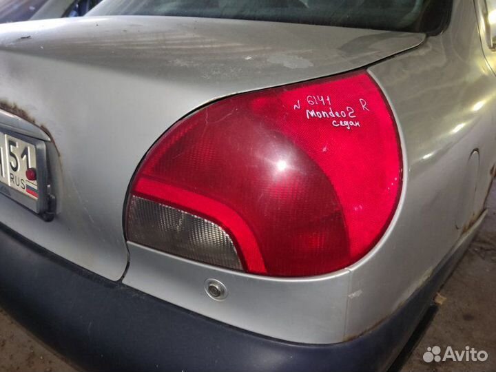 Фонарь правый Ford Mondeo 2 седан 1.8 RKJ 1998