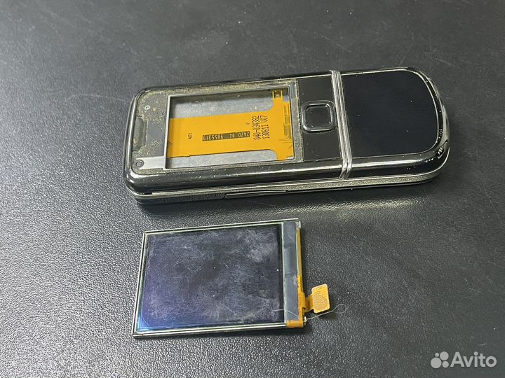 Nokia 8800 дисплей