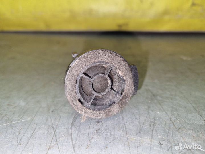 Динамик высокочастотный передний Toyota Auris E150