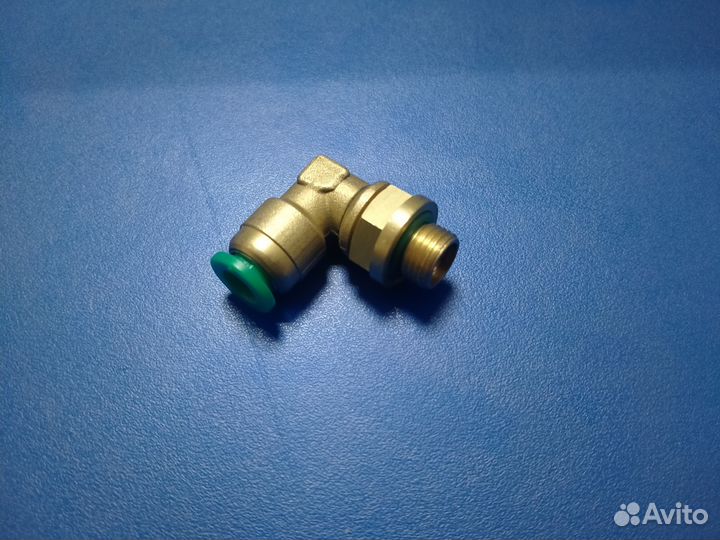 U0000119064 Фитинг вращающийся 1/8gas+O6