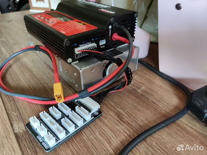 Зарядное устройство Icharger 3010b