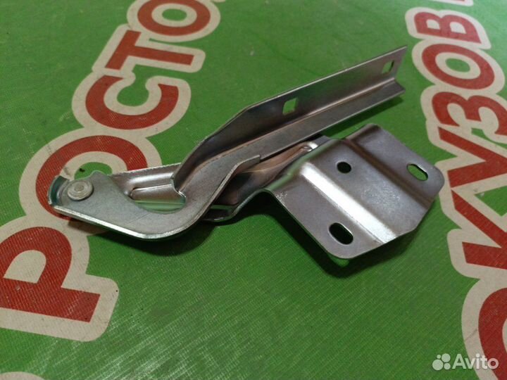 Петля капота левая Volkswagen Jetta 6