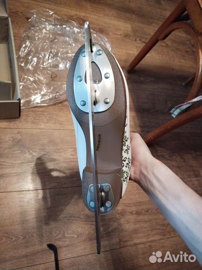 Коньки женские bladerunner 37-38 размер