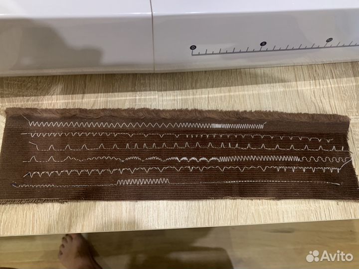 Швейная машина Leader