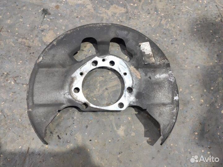 Пыльник тормозного диска передний Saab 9-3 вагон