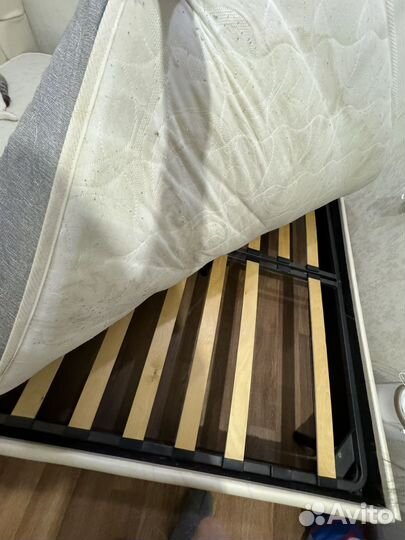 Кровать двухспальная с матрасом бу 160 190