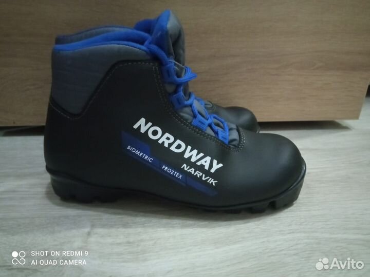 Лыжные ботинки 35