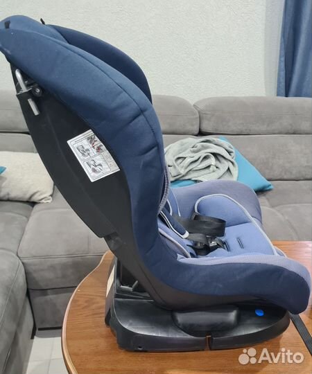 Автомобильное кресло