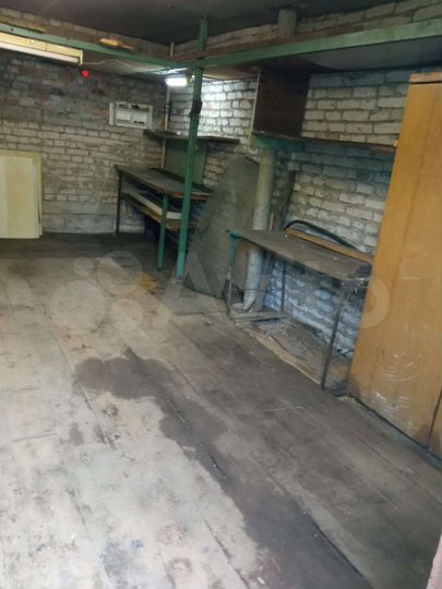 Гараж, > 30 м²