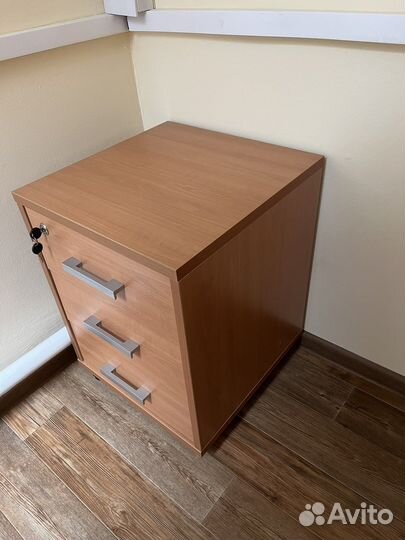 Тумба выкатная