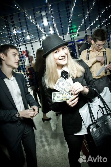 69. Игрушечные деньги купюры