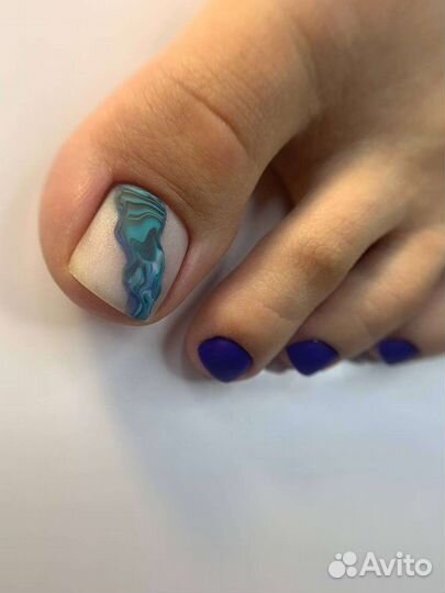 Мастер маникюра и педикюра