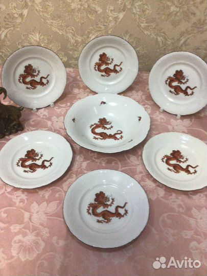 Столовый набор Красный дракон ГДР Символ года