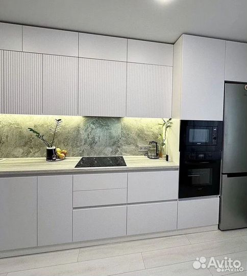 Кухонный гарнитур на заказ от фабрики