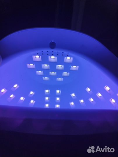 Лампа для сушки ногтей