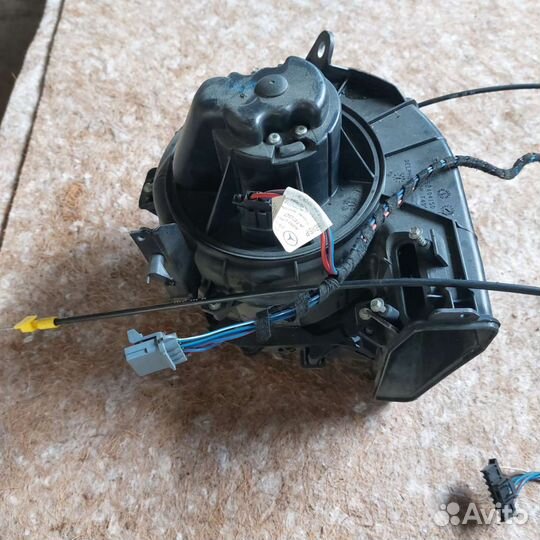 Корпус вентилятора печки мерседес атего 2