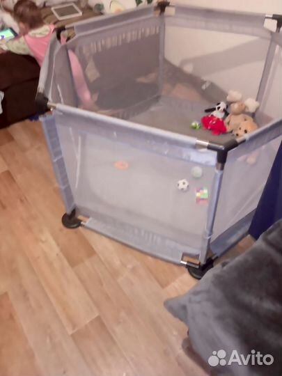 Манеж детский напольный пластиковый