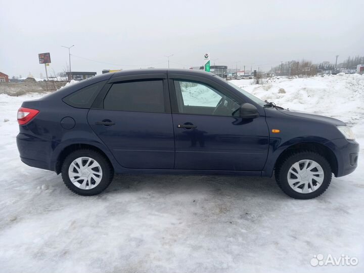 LADA Granta 1.6 МТ, 2016, 90 300 км