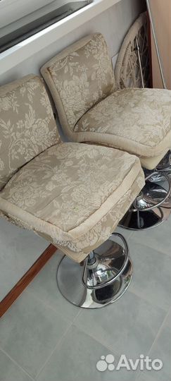 Барный стул