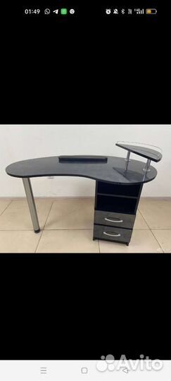 Стол для маникюра новый