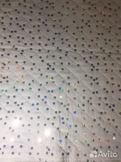 Футболка-блузка с пайетками