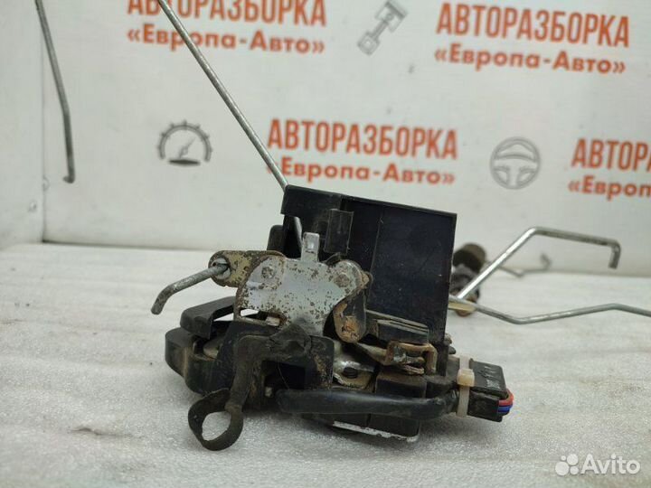 Замок двери передний левый Kia Spectra 2008