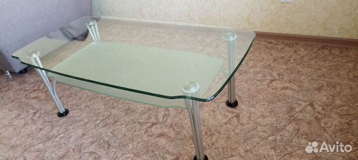 Журнальный стол