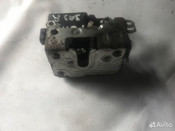 Замок двери задний правый Renault Logan LS12 D4D