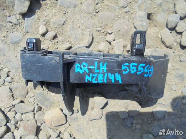 Крепление бампера заднее левое Toyota Corolla