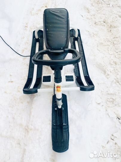 Детский снегокат бу