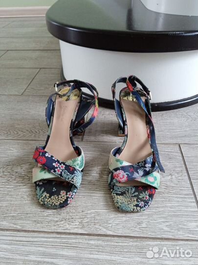 Босоножки женские 40 размер
