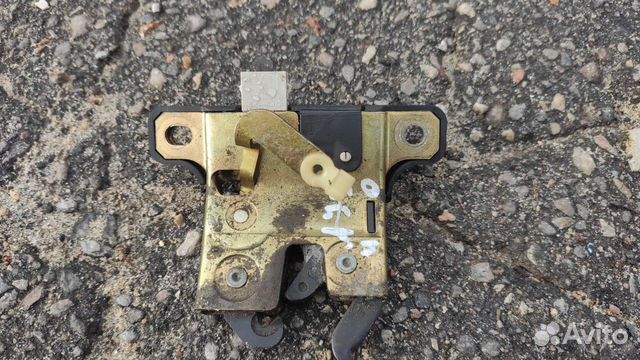 Замок крышки багажника ауди а3